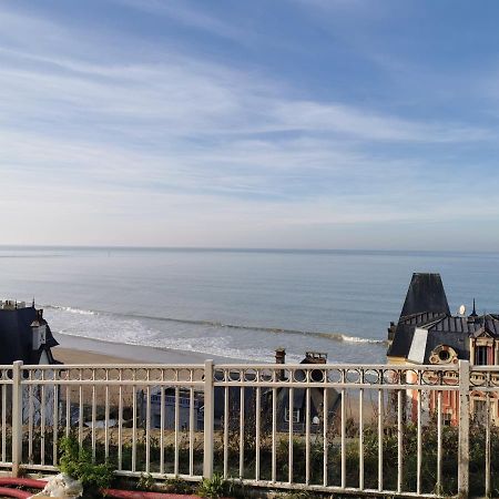 Les Pieds Dans L'Eau Apartment ทรูวิลล์-ซูร์-แมร์ ภายนอก รูปภาพ